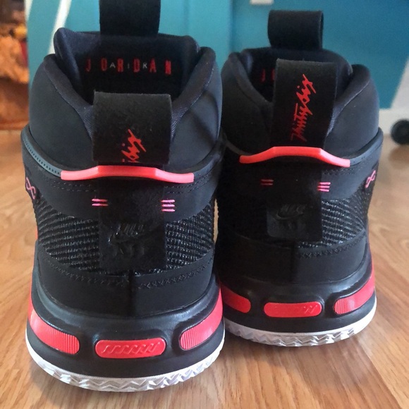 Jordan 36 Infrared 23 White Sole - Picture 5 of 5